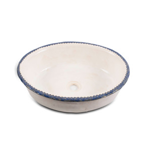 Kinga oval hand-formed sink