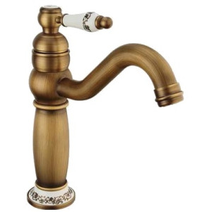 Clementine - brass wash basin mixer