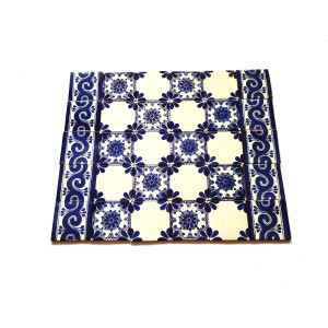 Mirta - set of mexican tiles with a border