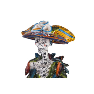 Catrina con rebozo - a traditional figure of La catrina