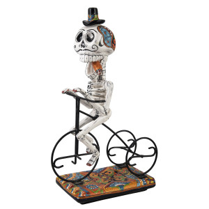 Catrin Ciclista - traditional figure with Talavera motif