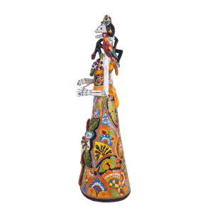 Frida Lisa - traditional figure from Mexico with Talavera motif