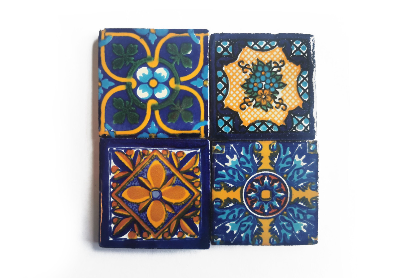Teodoro - set of four ceramic magnets