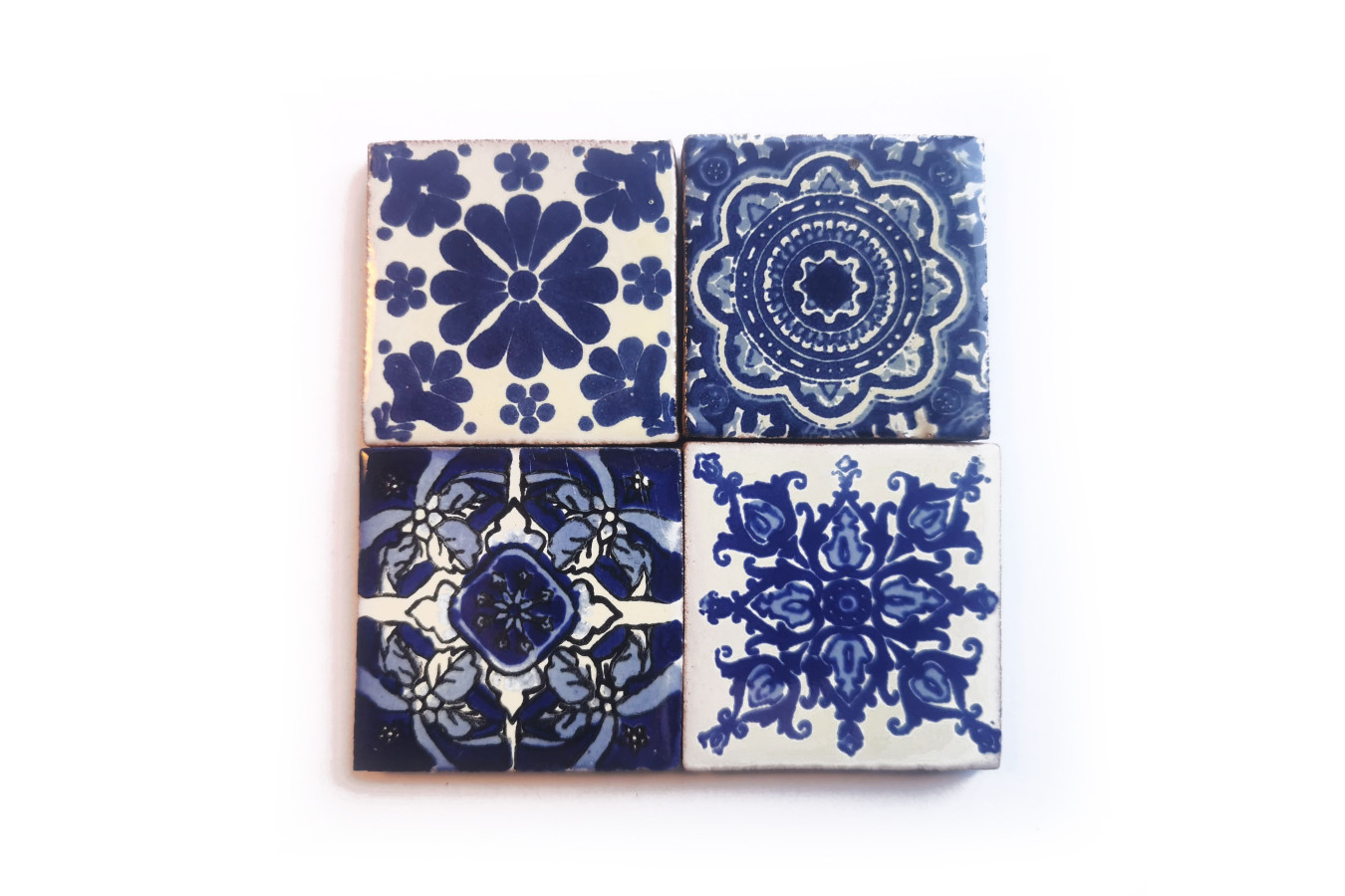 Timoteo - set of four ceramic magnets