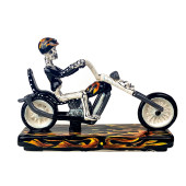 Motociclista  - Figure of a motorbike rider on a Harley
