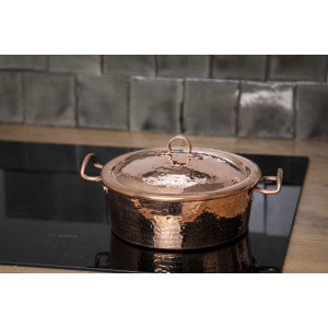 Copper kitchen pot hand-hammered