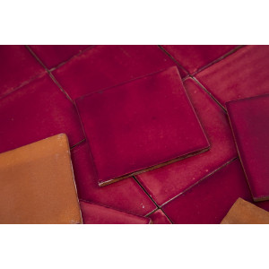 Rosa Mexicano - red single-coloured tiles Talavera