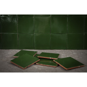 Verde Esmeralda - dark green ceramic monocolour tiles
