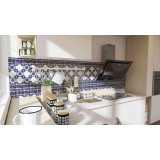 Mirta - set of mexican tiles with a border