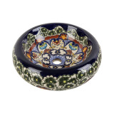 Juanetta Prima - Ceramic washbasin with a raised pattern