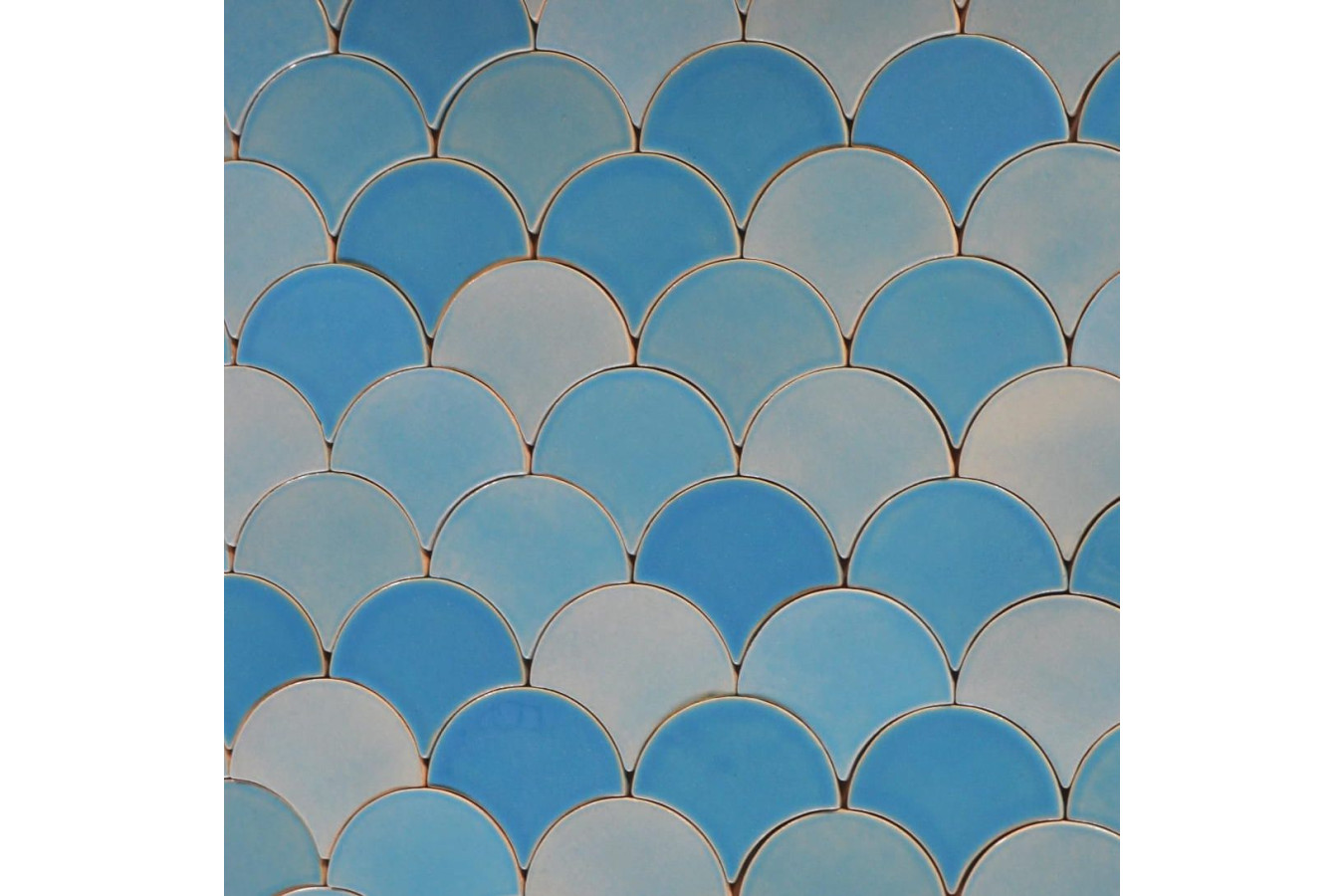 Glacier Mountain - Fish Scale mosaic tiles