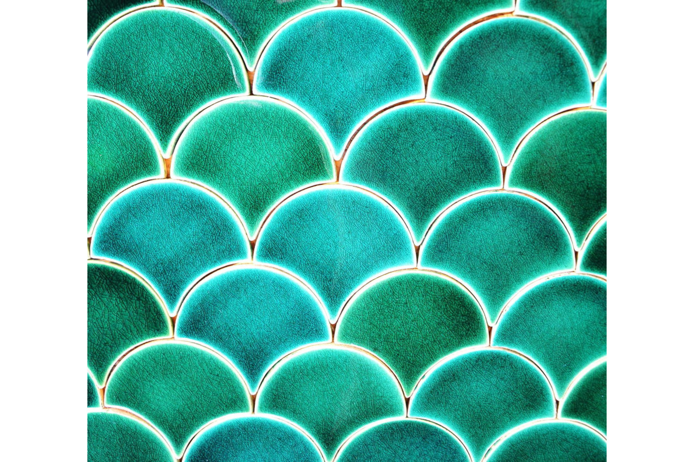 Sea green - Fish scale green tiles