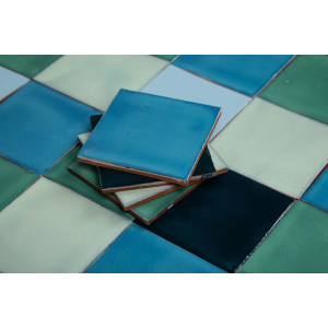 Azuta - patchwork of single-colour tiles - 90 pcs, 1 m2
