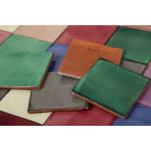 Ciruela - patchwork of ceramic tiles - 30 pieces