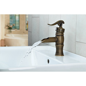 Pablo - rustic wash basin mixer