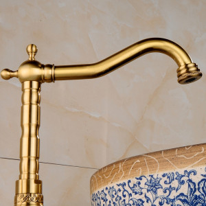 Severiano - retro wash basin mixer